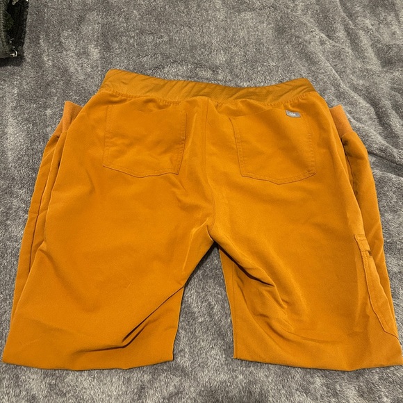 Figs Atlantic Fall Scrub Set - Picture 9 of 9